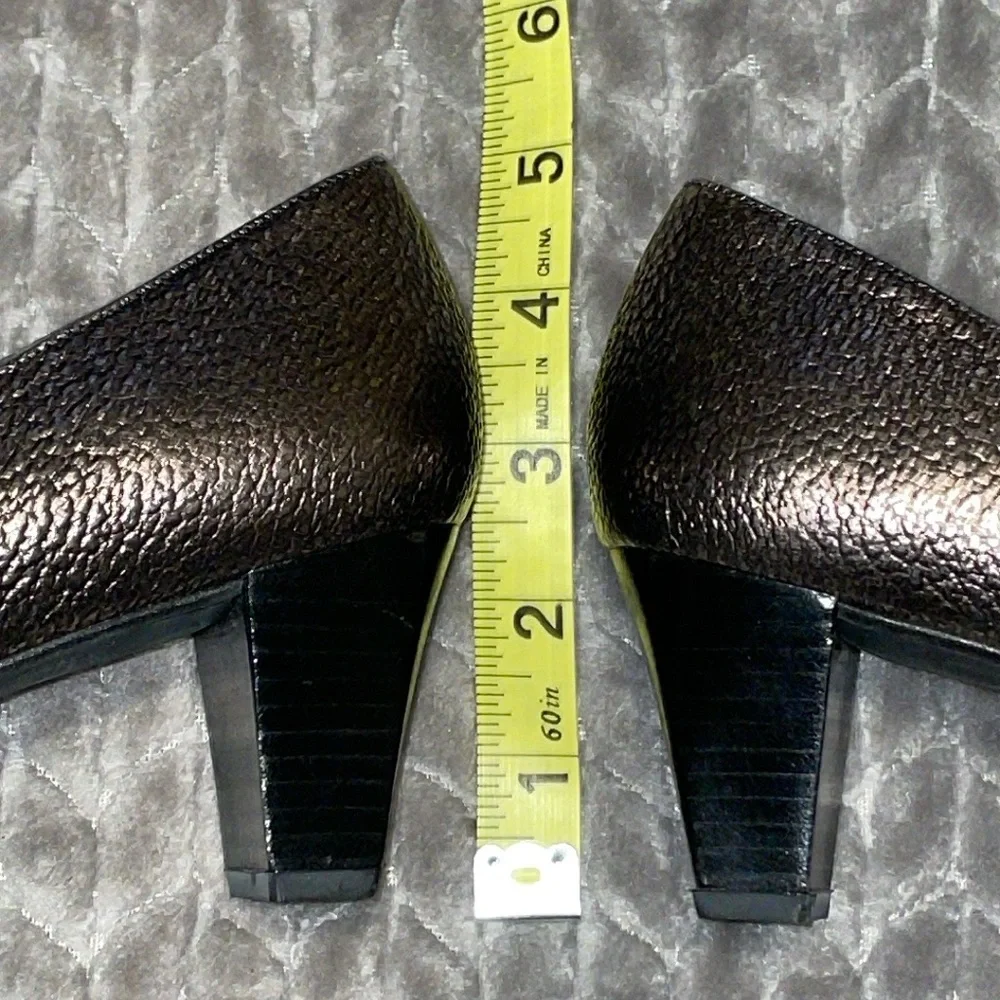 Stuart Weitzman Gold Printed Patent Leather Square Toe Pumps. Size 6.5.‎